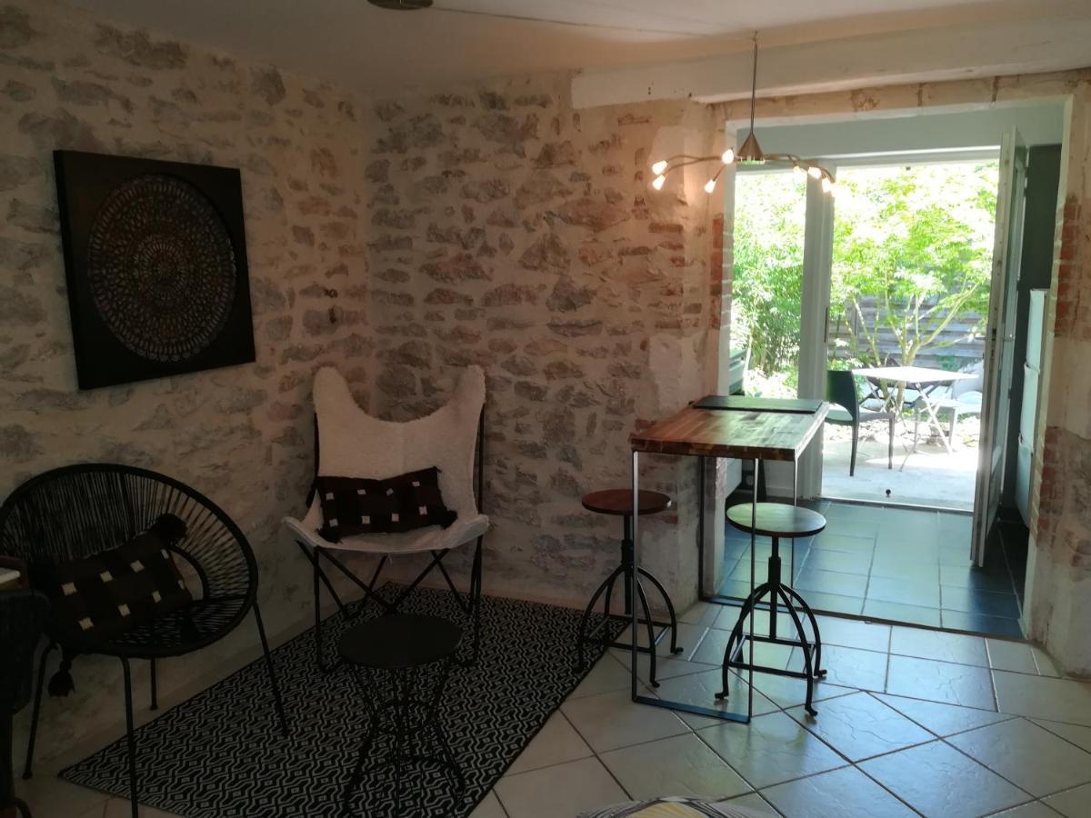 Chez Karine Et Julien Lägenhet Cahors Exteriör bild